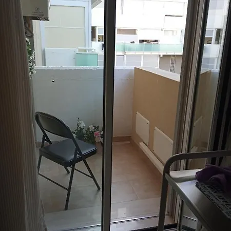 Miss Rossella Alloggio in famiglia